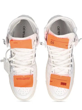 Carica l&#39;immagine nel visualizzatore di Gallery, Off-White Sneakers 3.0 Off Court in pelle
