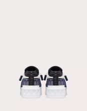 Carica l&#39;immagine nel visualizzatore di Gallery, VALENTINO Sneaker Low-top One Stud XL in nappa e tessuto jacquard effetto denim
