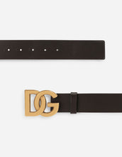 Carica l&#39;immagine nel visualizzatore di Gallery, DOLCE &amp; GABBANA Cintura in cuoio lux con fibbia logo DG incrociato
